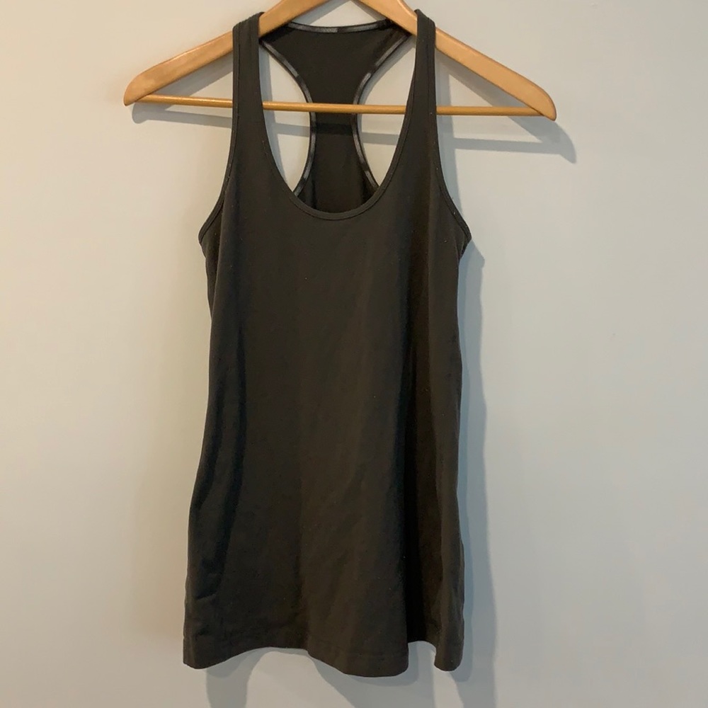 Lululemon cool racer back in Army Green